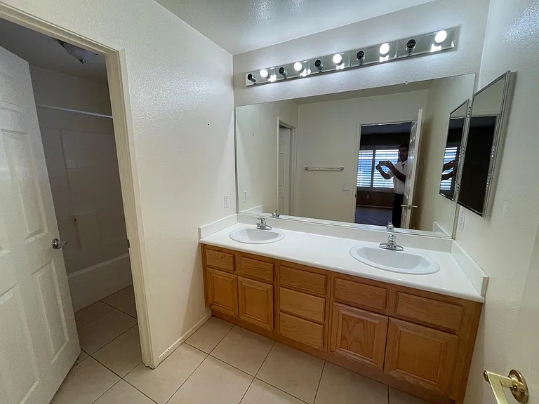 9963 Fieldthorn St — Photo 23