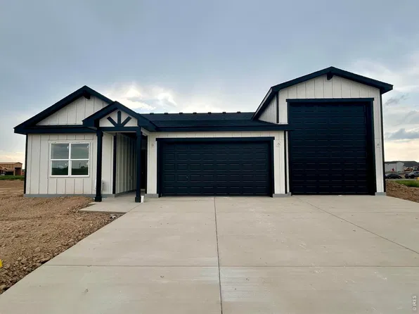 305 Plains Pkwy, Hudson, CO 80642