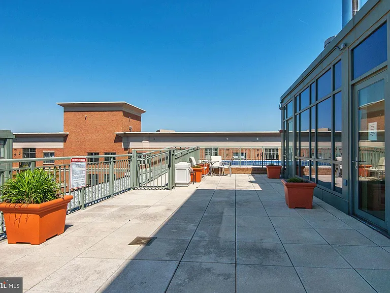 2425 NW #L — Photo 26
