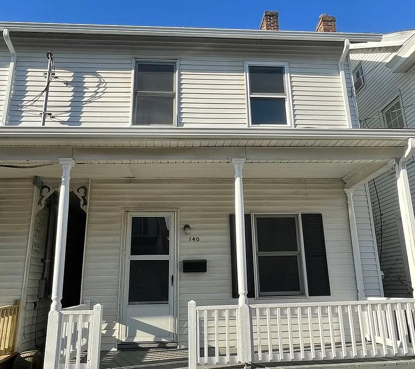 140 4th St