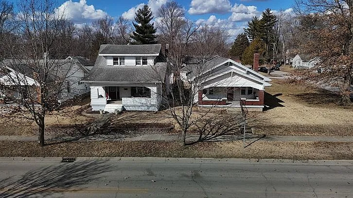 2250 Hulman St photo 1