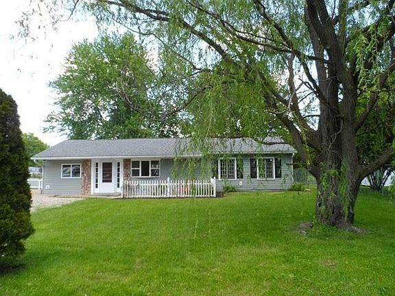 2nd image of 42 Maplewood Dr