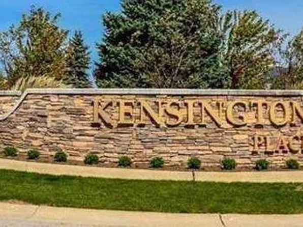 2094 Kensington Park Cir, Holland, MI 49423