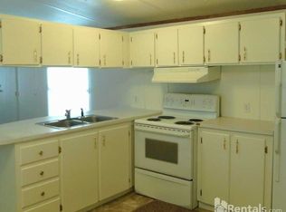 1808 Eastern Dr SW, Cedar Rapids, IA 52404