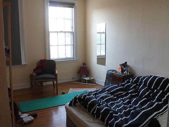 5th image of 188 Dwight St #1L