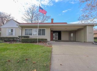 4203 N Chelsea Pl, Peoria, IL 61614