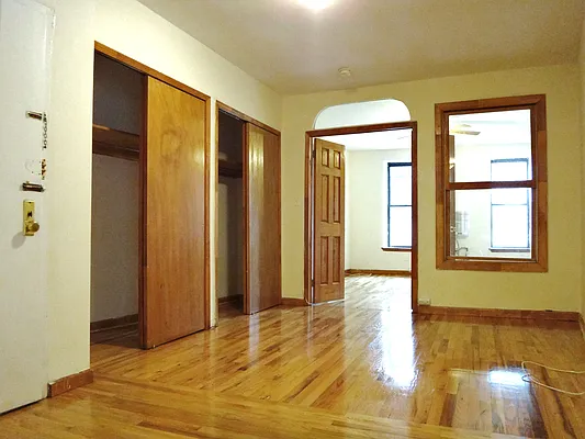 Rented by Paley Management | media 28