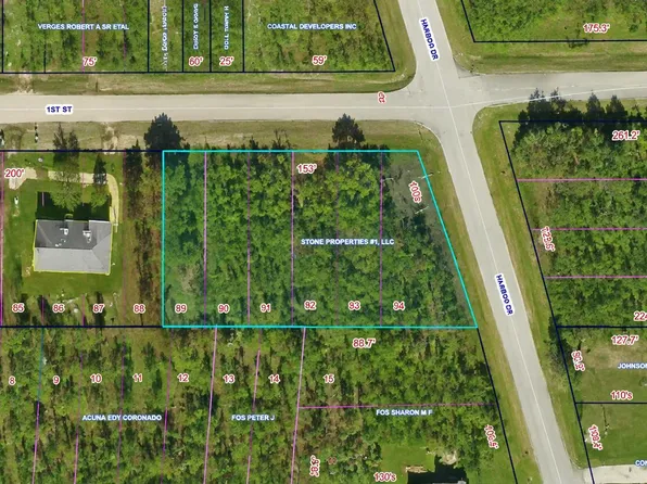 Harbor Dr, Waveland, MS 39520