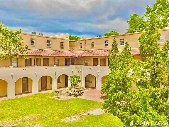 2nd image of 914 SW 8TH AVENUE #42