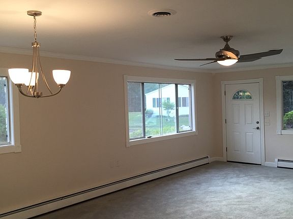 4th image of 147 Bonaire Dr