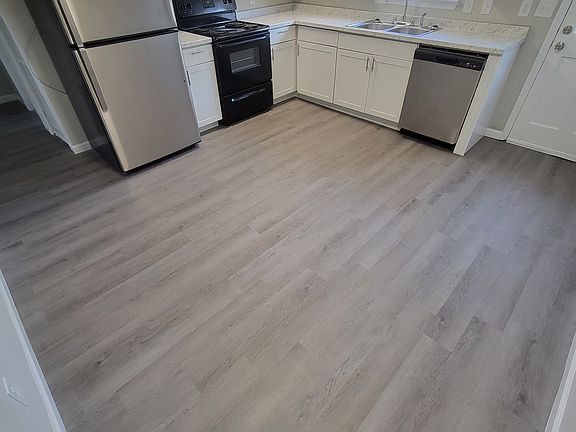 2nd image of 1807 Bay Hill Dr #A