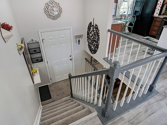 4th image of 5592 Donnally Ct