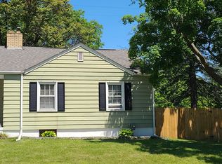 2413 Hills St, Flint, MI 48503