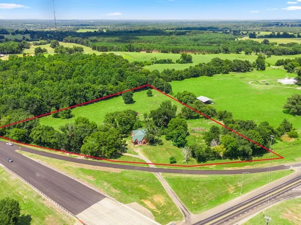 701 E Longview St, Arp, TX 75750