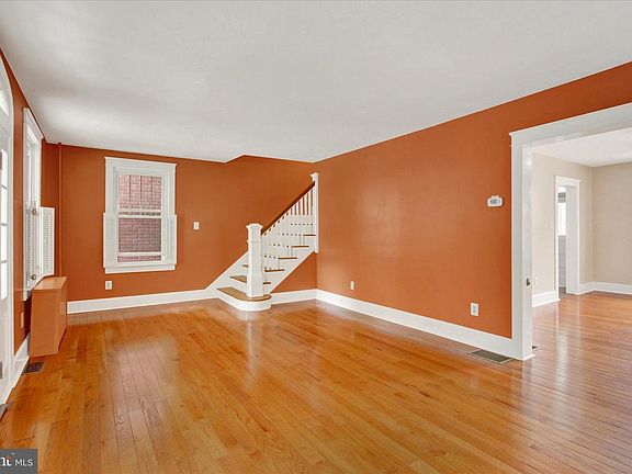 5th image of 244 Baer Ave