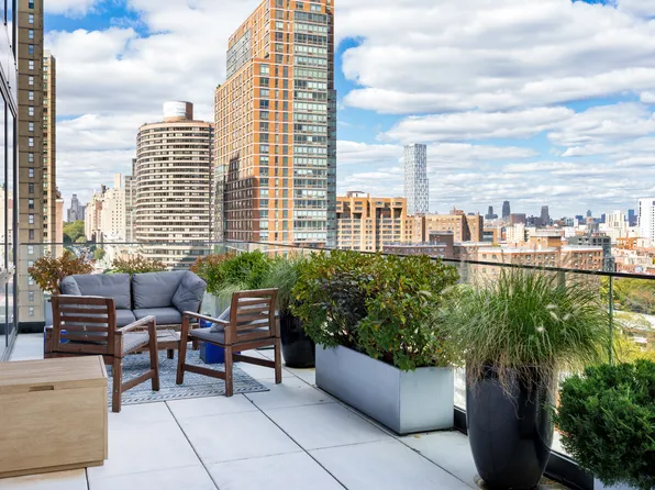 302 East 96th Street image 4 of 12