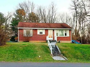 2412 Park Hill Rd, Staunton, VA 24401