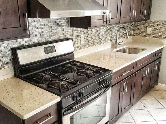 2nd image of 77 Fraser St #1R