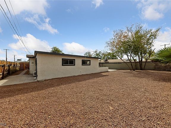 4th image of 808 Monticello Dr