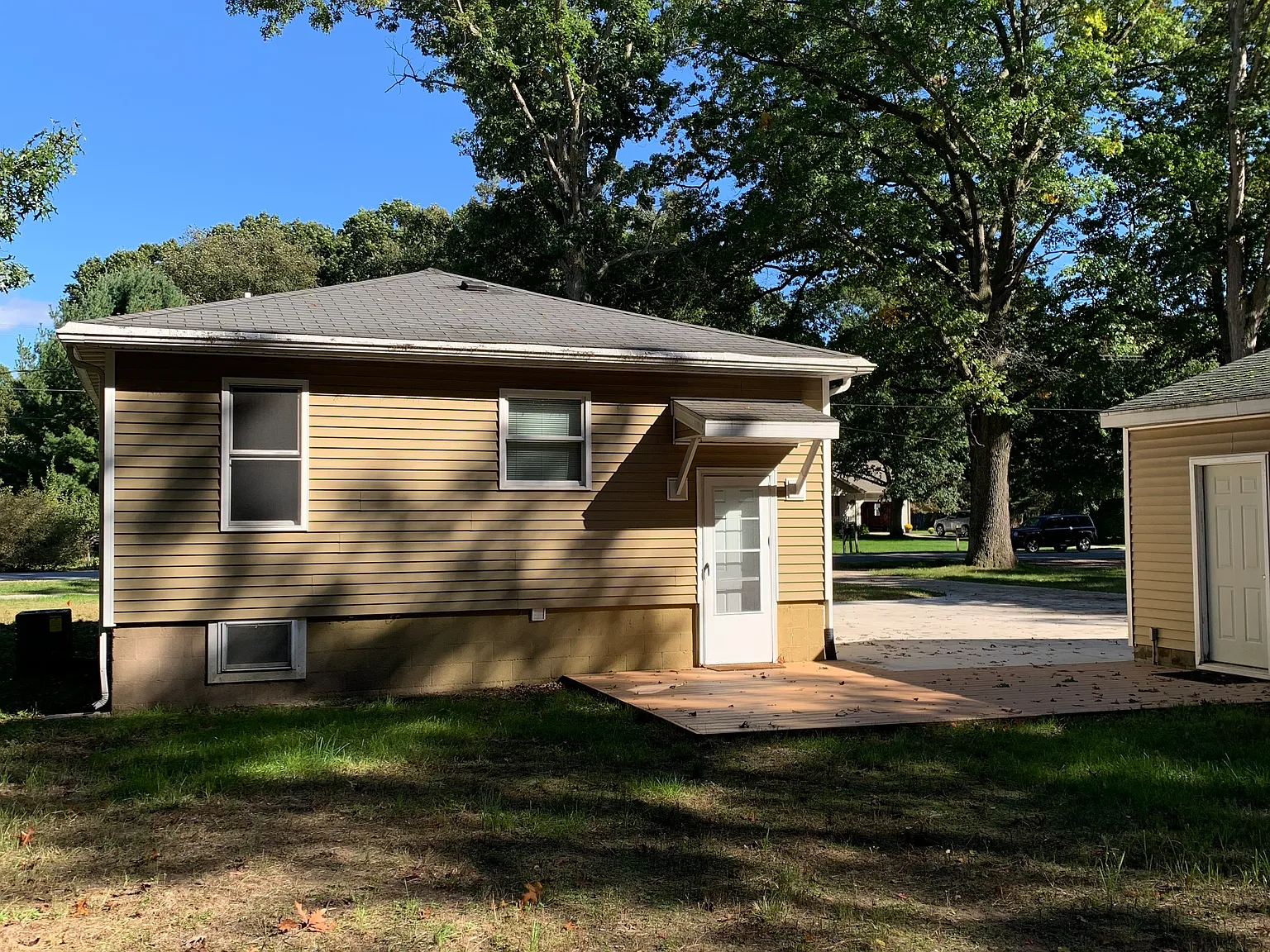 2 bed, 768 sqft, $1,000 — Photo 3