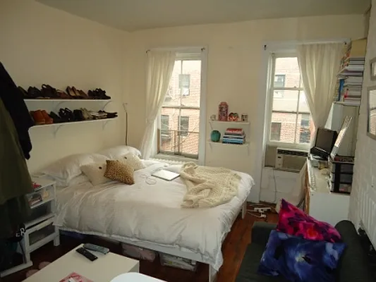Rented by Village Living Realty | media 7