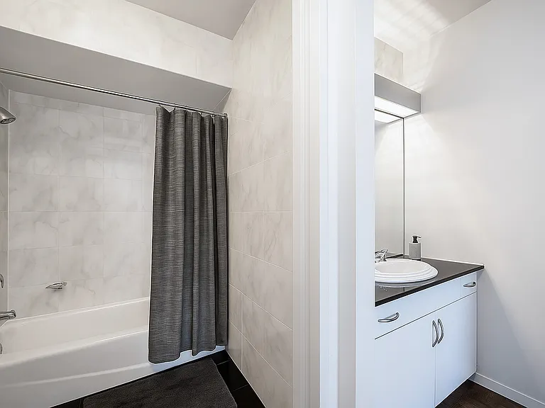 420 E 61st St #15-C — Photo 9