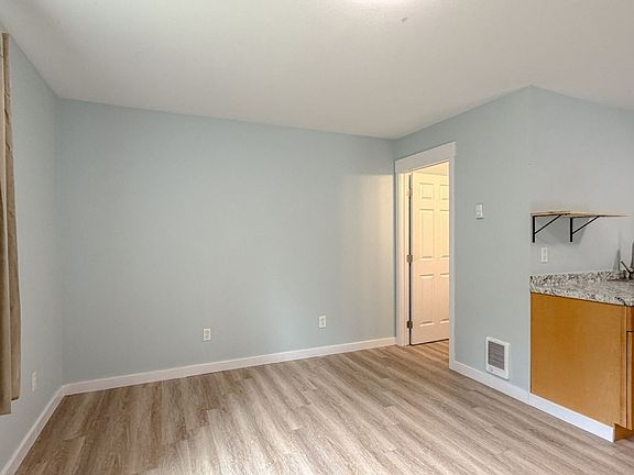 3rd image of 23411 53rd Ave SE