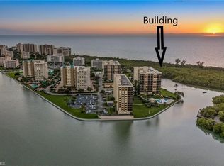 15 Bluebill Ave APT 805, Naples, FL 34108