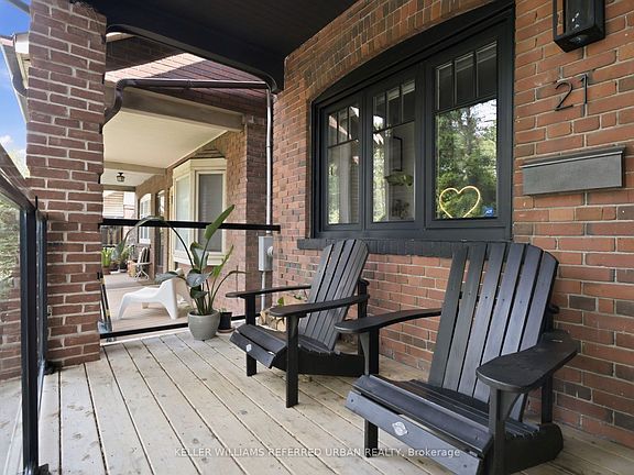 3rd image of 21 Millbrook Cres