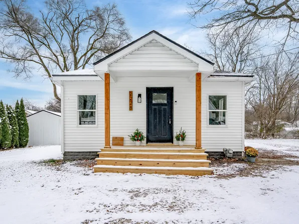 2228 Regent St, Kalamazoo, MI 49004