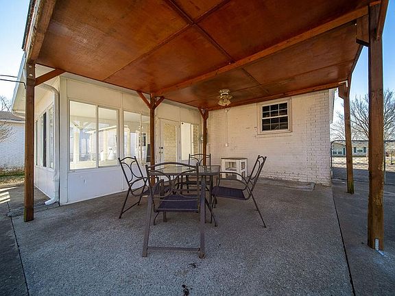 5th image of 2315 Pendleton Dr