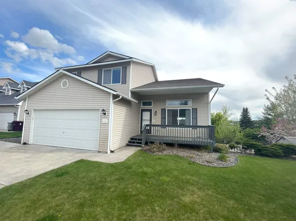 1025 NW Eden Dr, Pullman, WA 99163