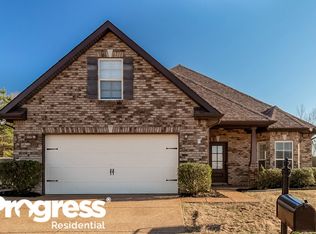 2969 S Hartland Dr, Southaven, MS 38672