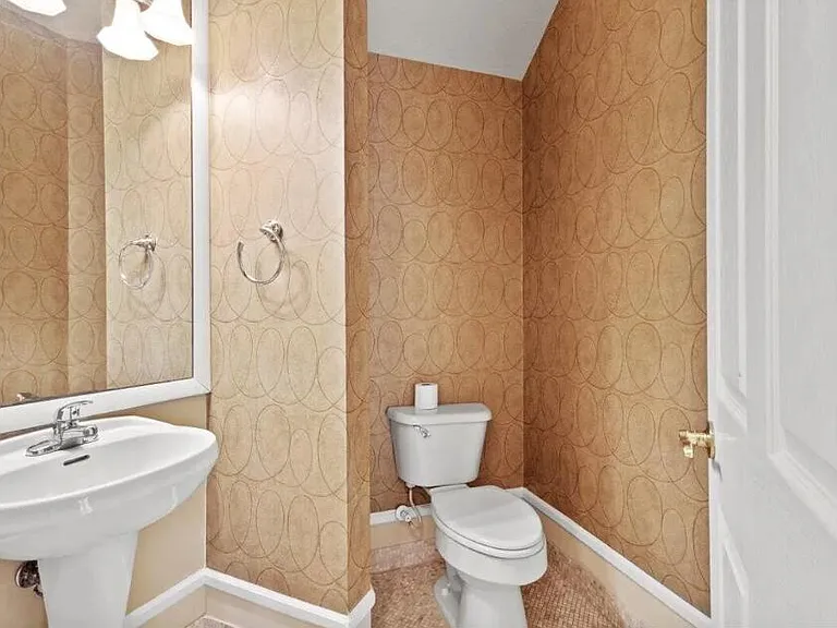 2335 NW Via Della Ct — Photo 16