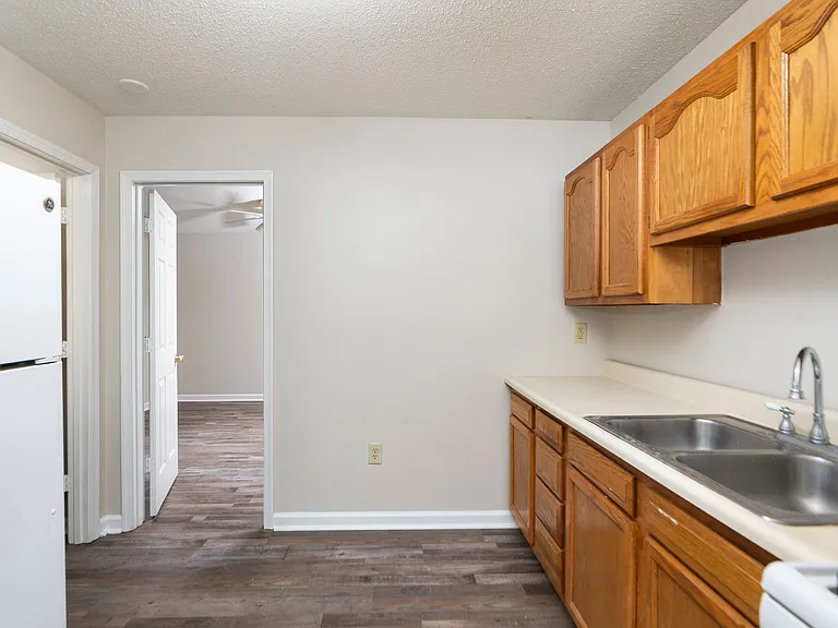 116 Carman Ave #5A — Photo 7