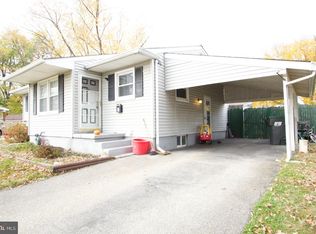 8 Vicar Ln, New Castle, DE 19720