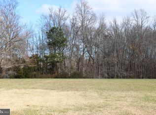 2 Davey Jones Blvd, Greenbackville, VA 23356