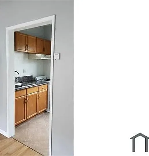 4436 E 7th St — Photo 1