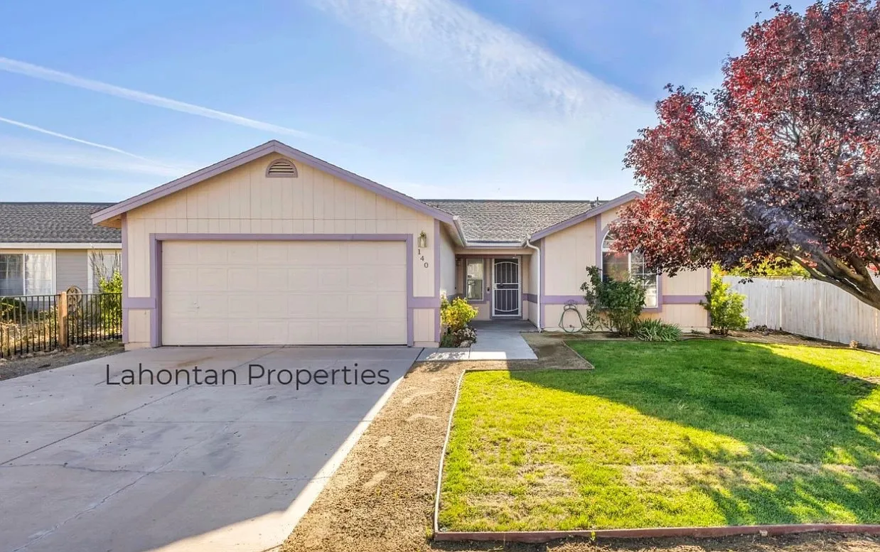 140 Fortune Dr photo 1