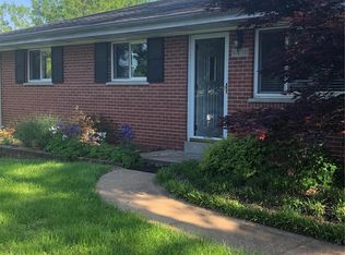9830 Richter Ln, Saint Louis, MO