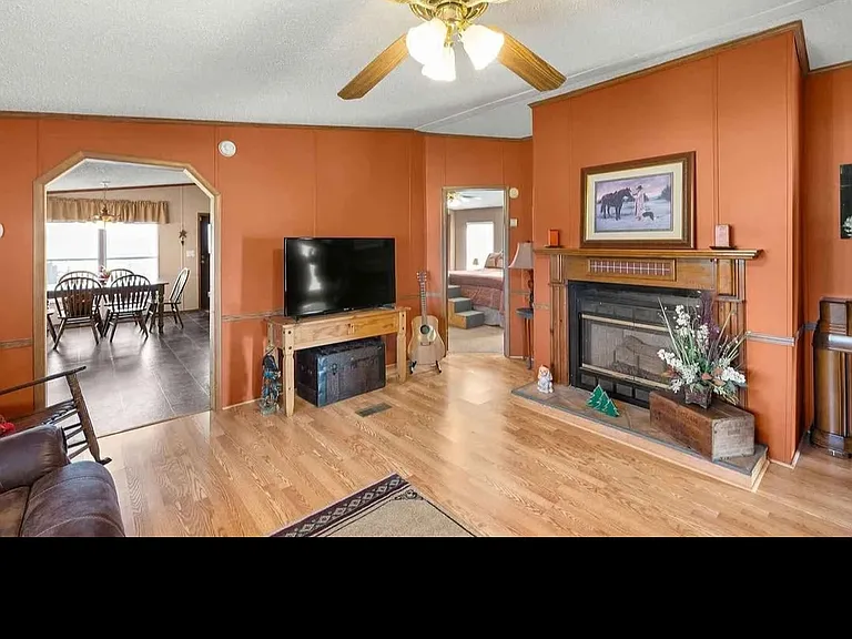 4823 Drake Rd — Photo 19