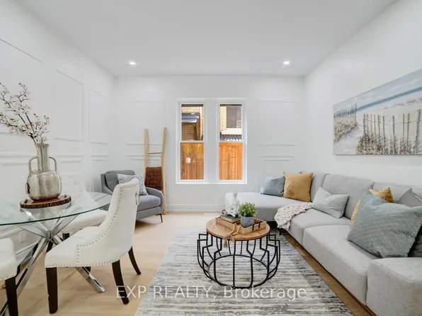 28 Springbank Dr, London, ON N6J 1E3