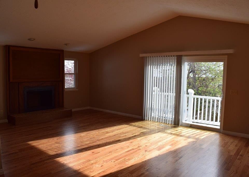 1st image of 8137 S Mountain Oaks Dr