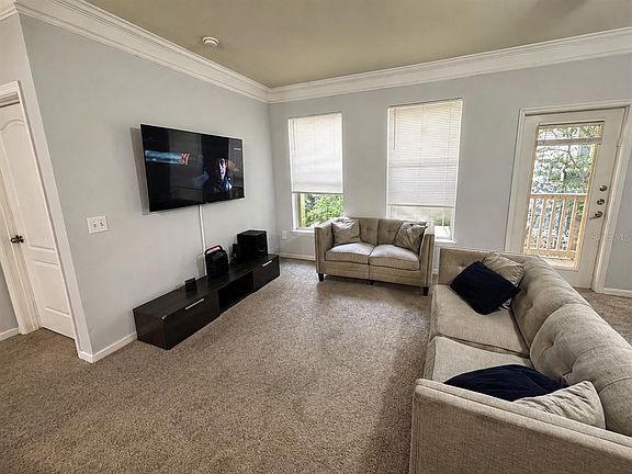 5th image of 8848 Villa View Cir Unit 207
