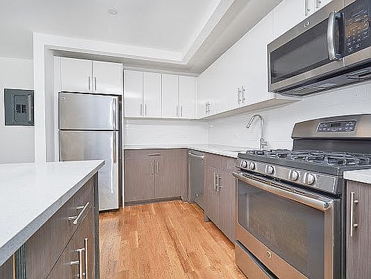 4th image of 1770 Madison Ave APT 4B