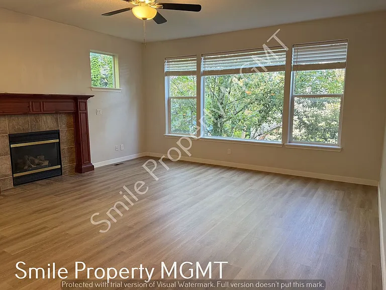 184 SW 105th Ter — Photo 8