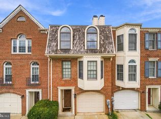 10 Victoria Sq, Frederick, MD 21702