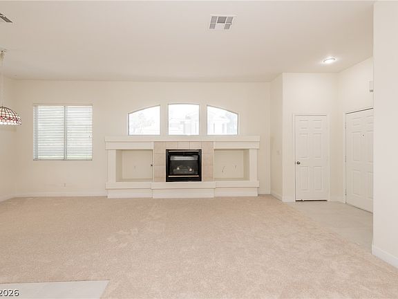 5th image of 1037 Novara Ln