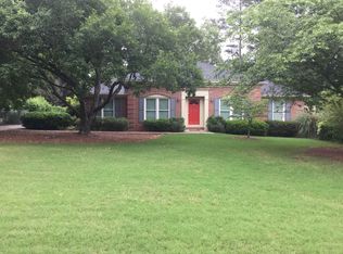 552 Emily Dr, Lilburn, GA 30047