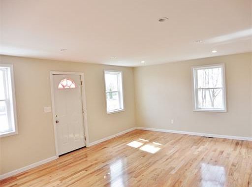 2nd image of 59 Churchill Ave
